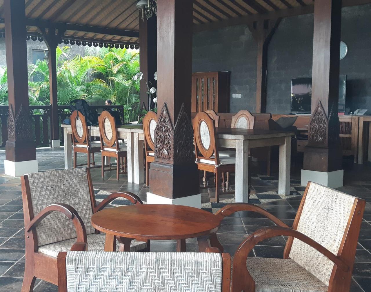 Rumah Kayu Bendesa Villa