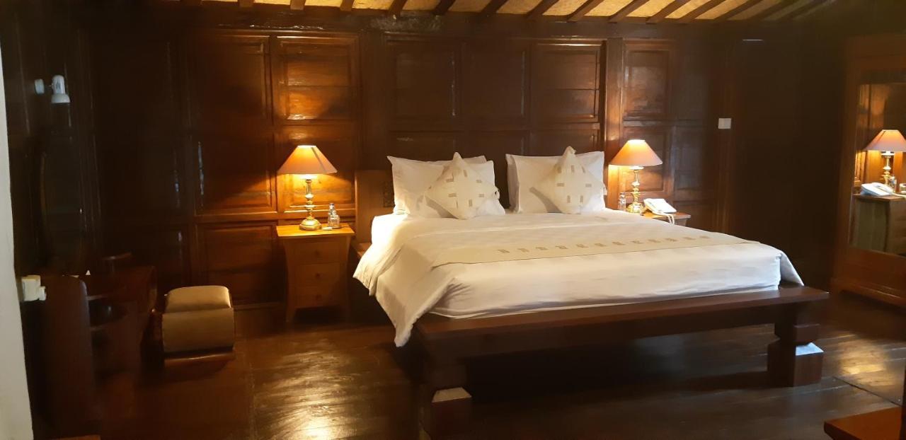 Rumah Kayu Bendesa Villa *