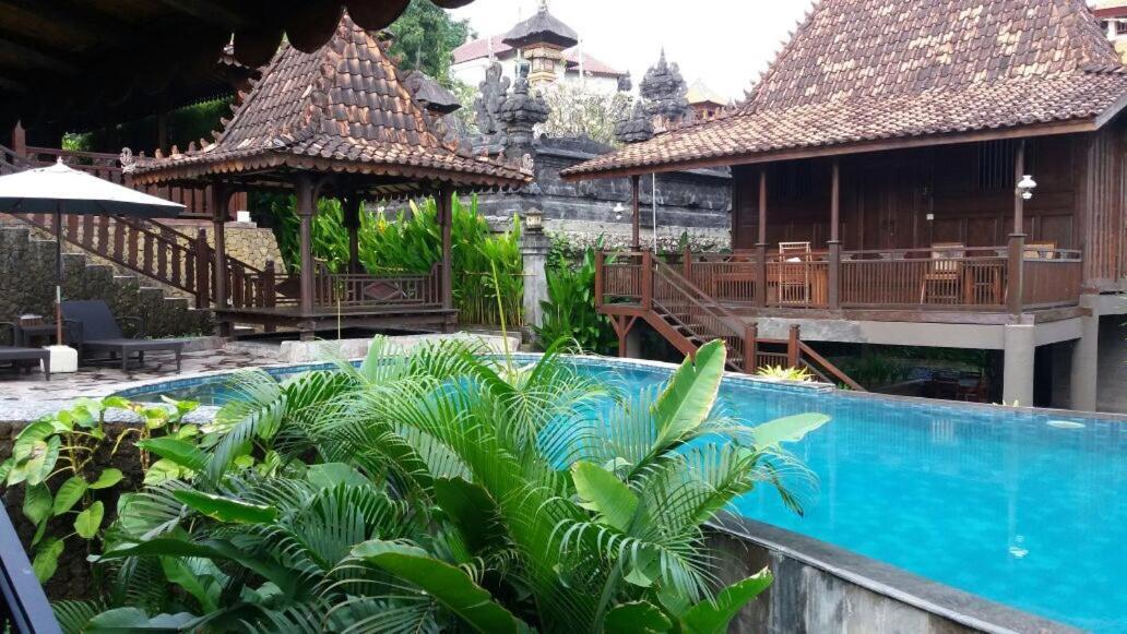 Villa Rumah Kayu Bendesa Nusa Dua (Bali)