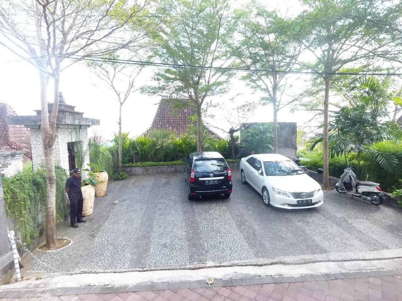 Rumah Kayu Bendesa *